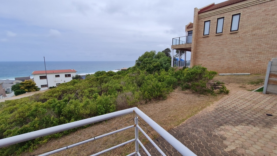 5 Bedroom Property for Sale in Dana Bay Western Cape